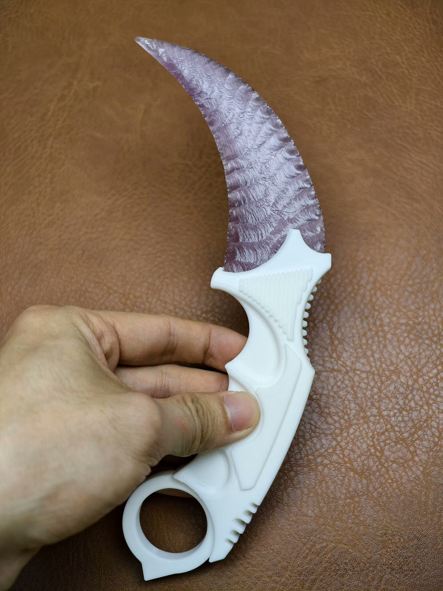 The Ultraviolet Specter | Deep Purple Curved Artifact