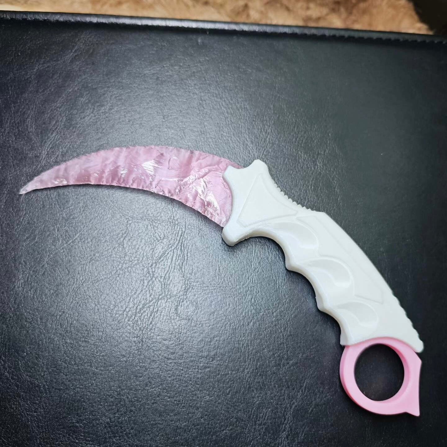 The Sakura Bloom | Pink Cat's Eye Curved Decor